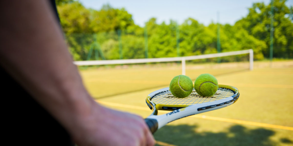 Terrain de tennis